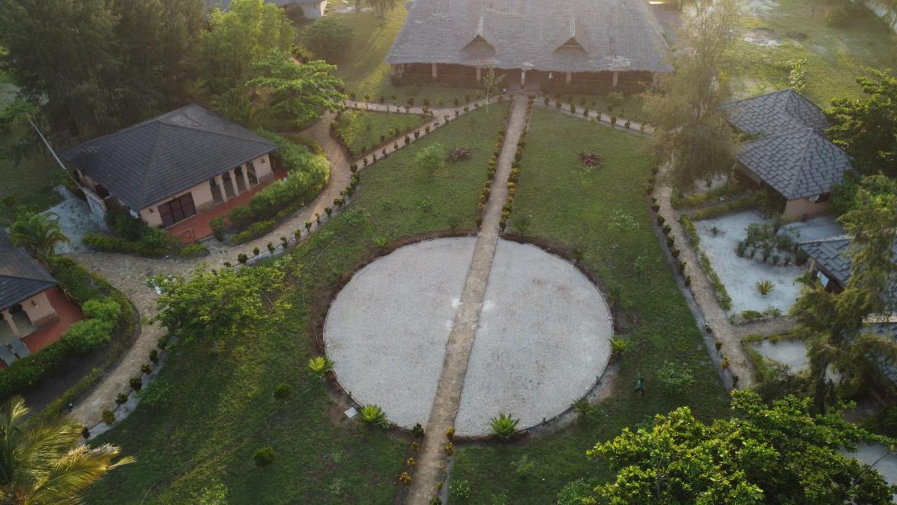 Vrclub Paje Palms Beach Resort Bagian luar foto