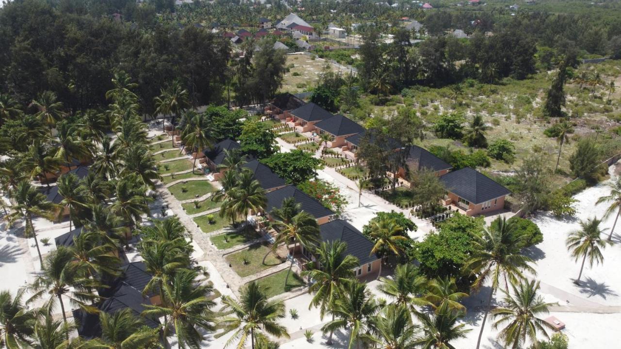 Vrclub Paje Palms Beach Resort Bagian luar foto