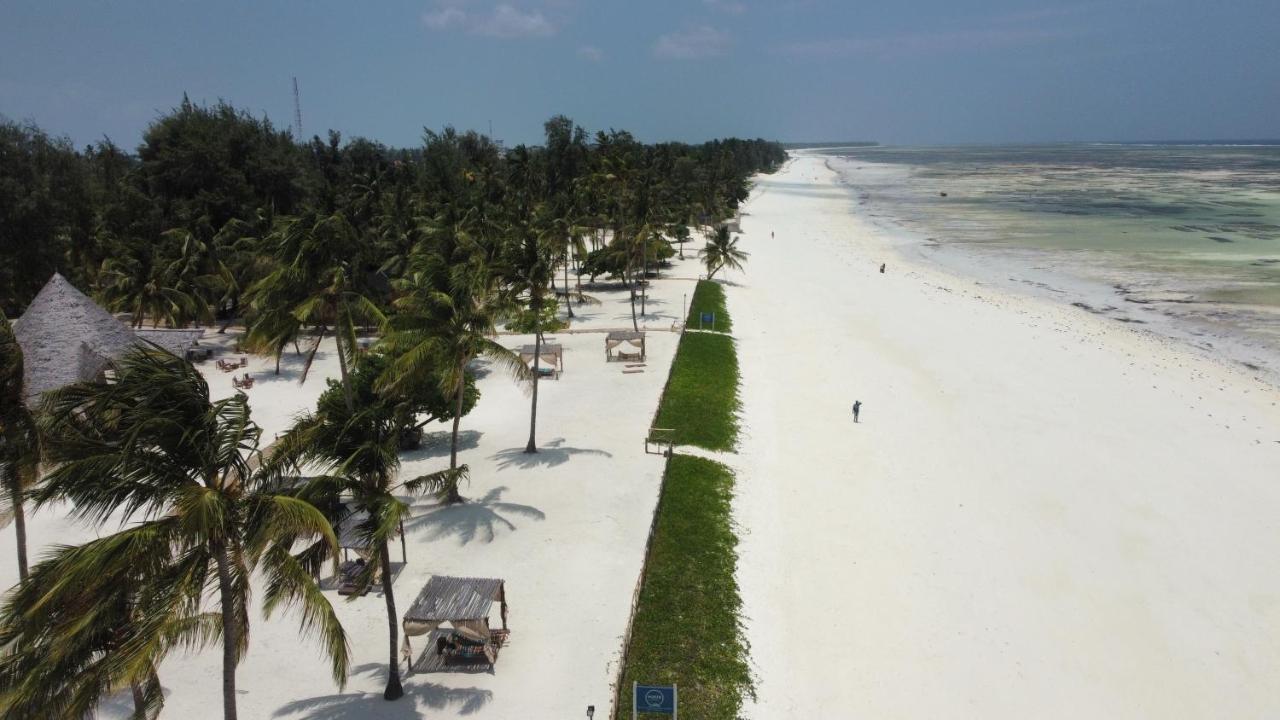 Vrclub Paje Palms Beach Resort Bagian luar foto