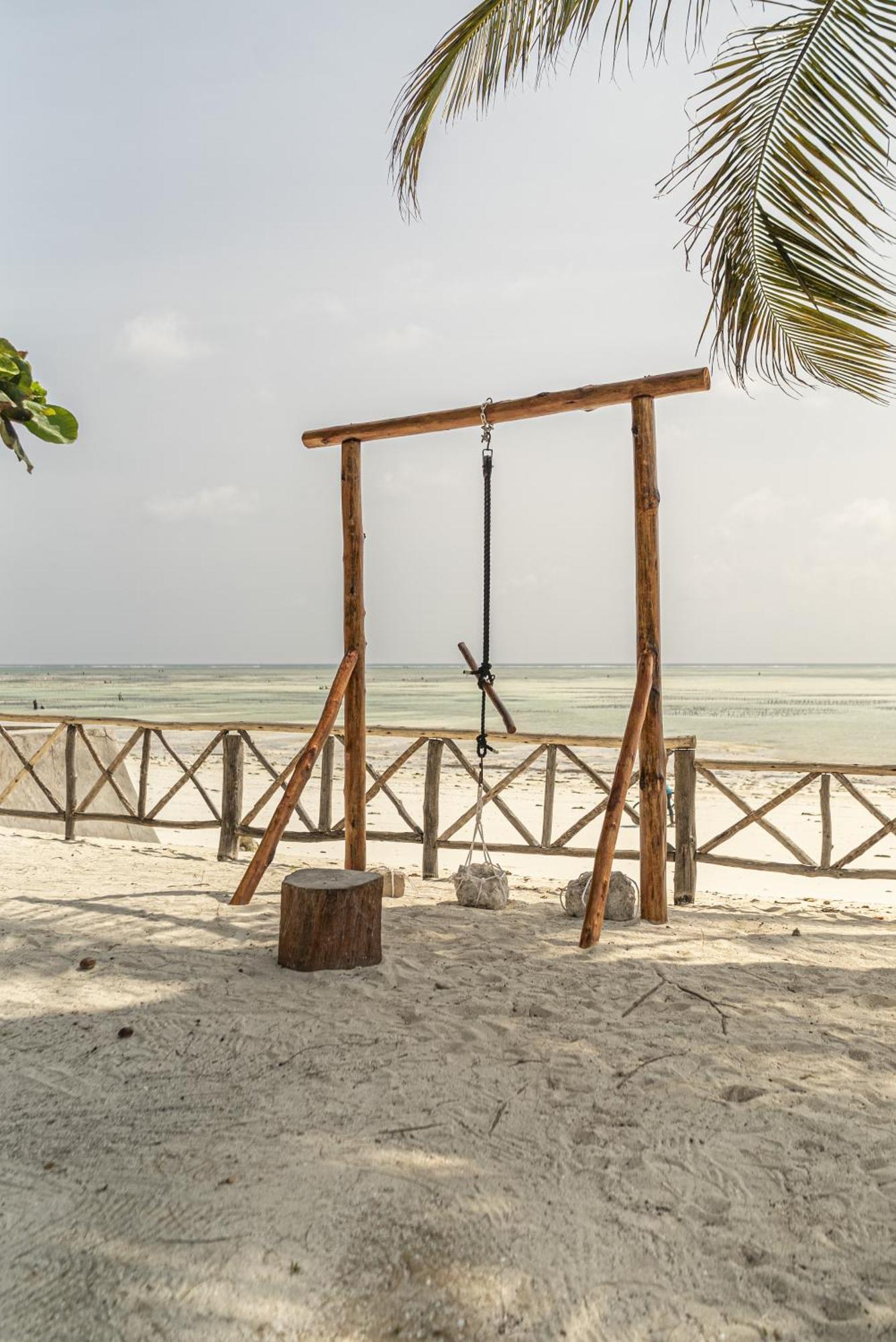 Vrclub Paje Palms Beach Resort Bagian luar foto