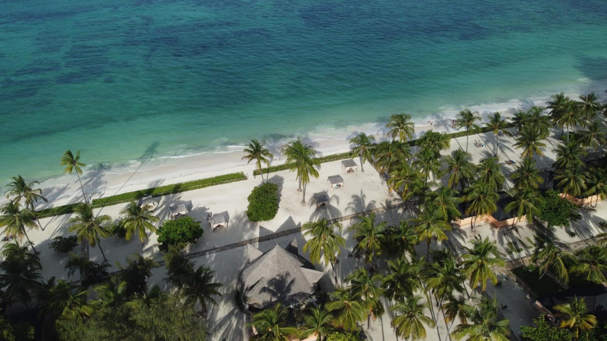 Vrclub Paje Palms Beach Resort Bagian luar foto