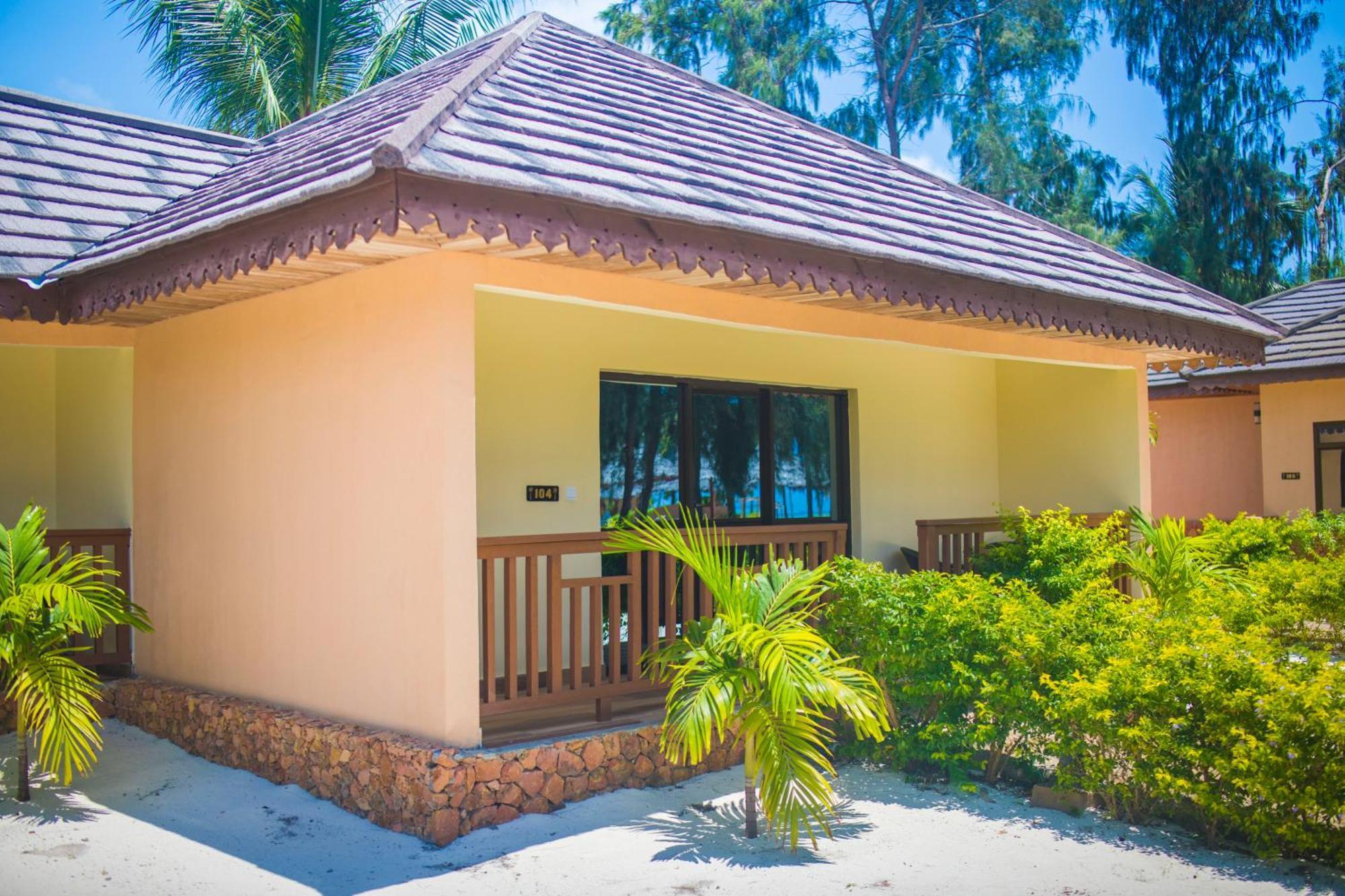 Vrclub Paje Palms Beach Resort Bagian luar foto