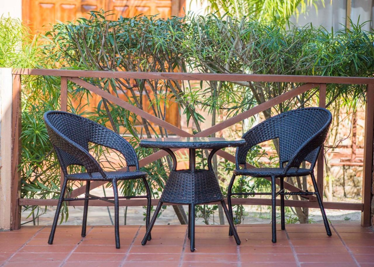 Vrclub Paje Palms Beach Resort Bagian luar foto